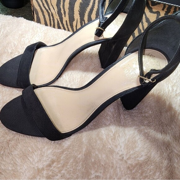 Vince Camuto Size 9 - Picture 3 of 7